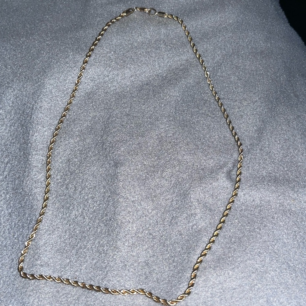 Silver tone chain 20 inch